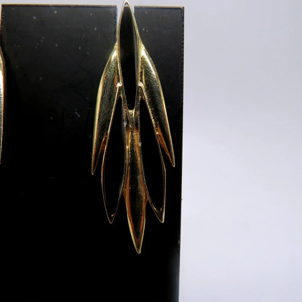 Rosecraft Vintage Gold Tone Black Enamel Leaf Drop Post Earrings Statement